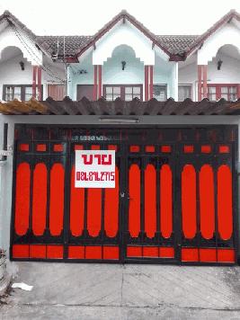 ขาย ทาวน์เฮาส์ 2 ชั้น ซอย ลาดปลาเค้า 42  เข้าซอยเพียง 20 เมตร เดินทาวสะดวก 